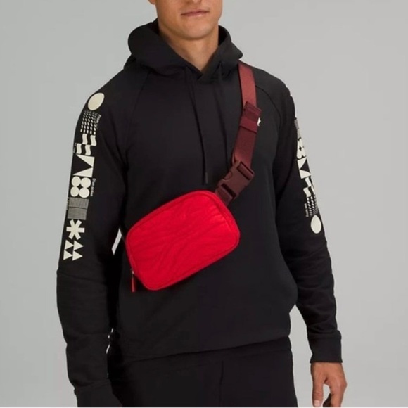 Lululemon Team Canada Quilted Everywhere Belt Bag *Online Only (NWT) (HTF) - Picture 1 of 4